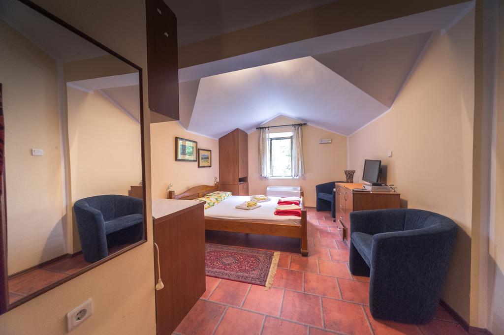 Apartments Villa Ferri Kotor Ngoại thất bức ảnh